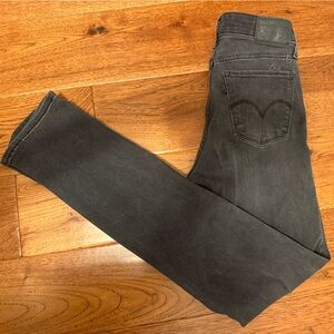 Levi’s 712 slim jean size 28Wx34L